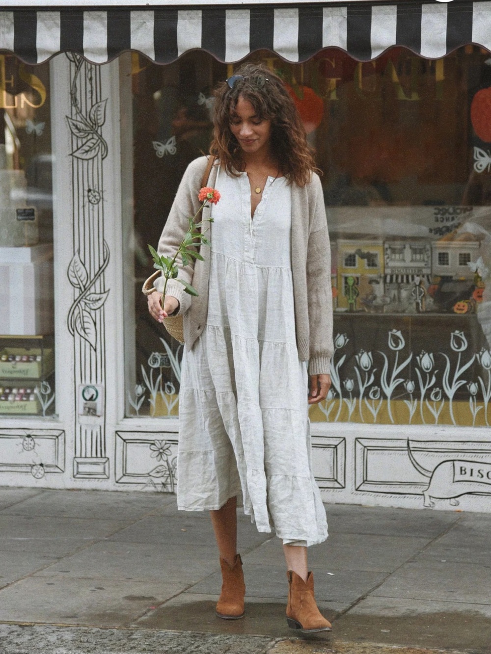 Beachwood Mara Dress in Moon - Picture 2 of 16